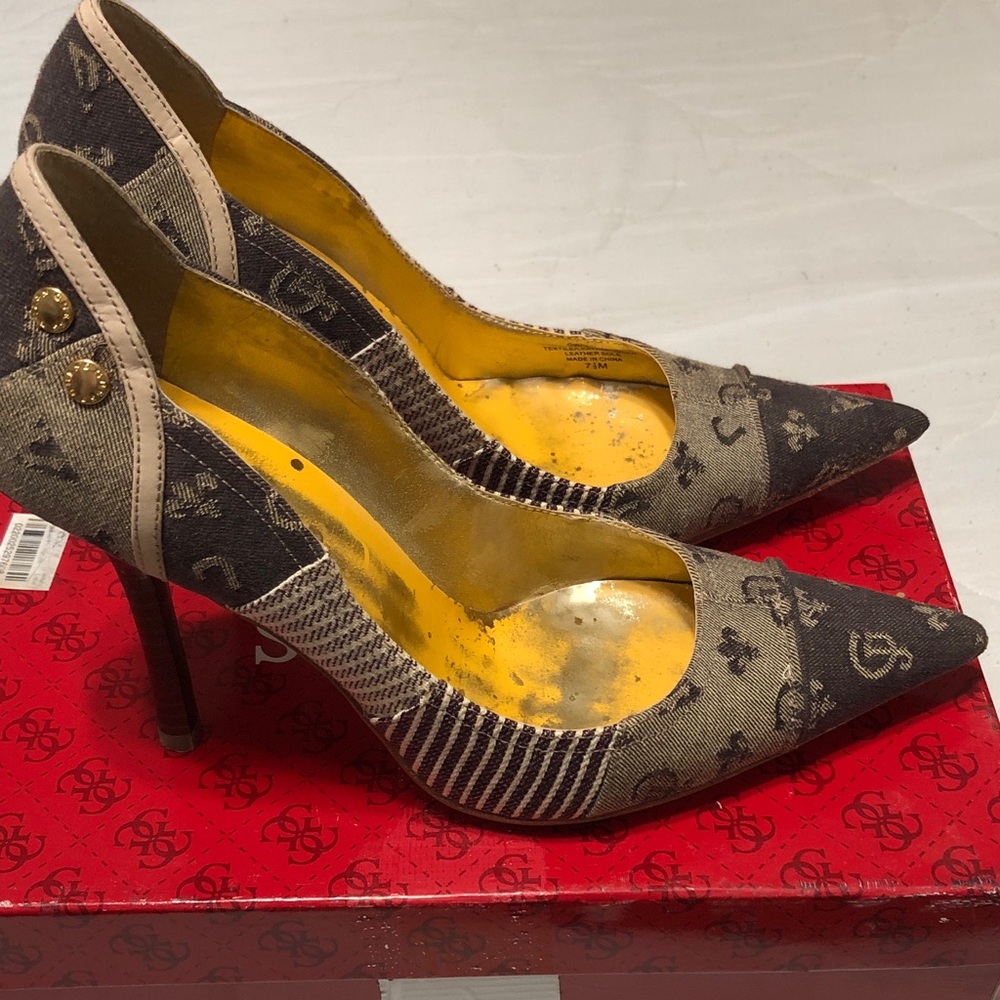 Guess by Marciano Pointed Toe Pumps in Beige and Brown with Yellow Interior 7.5M